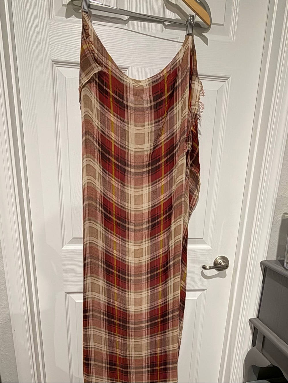 Plaid Red and Cream Decorative Throw by